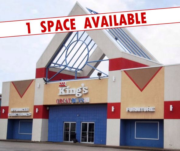 Wildcat Plaza Shopping Center: 410 Southtown Blvd, Owensboro, KY 42303